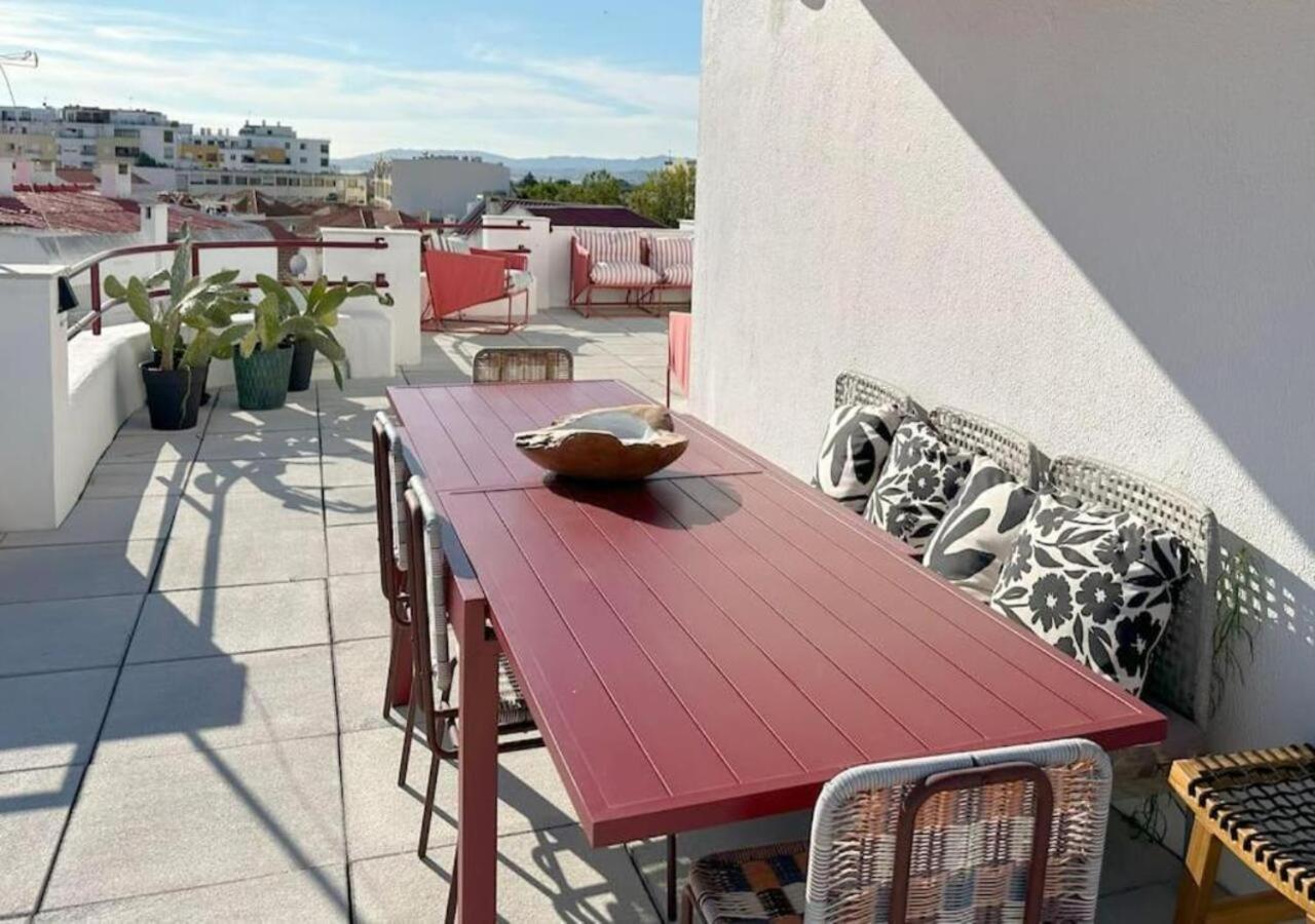 Apartamento Groovy Caparica Gem With Large Sunny Terrace Costa da Caparica Exterior foto