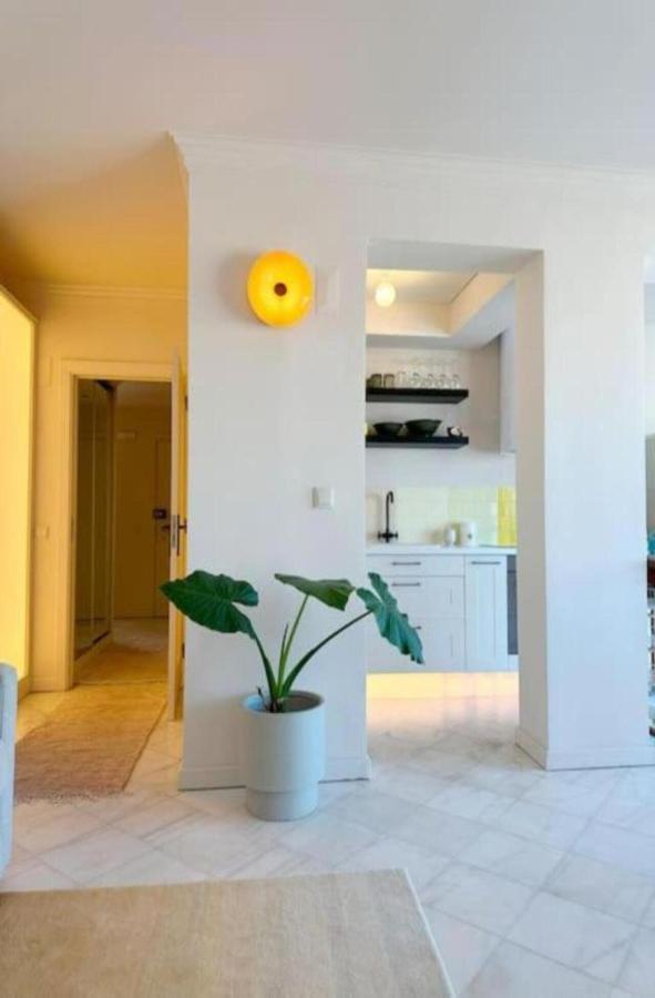 Apartamento Groovy Caparica Gem With Large Sunny Terrace Costa da Caparica Exterior foto