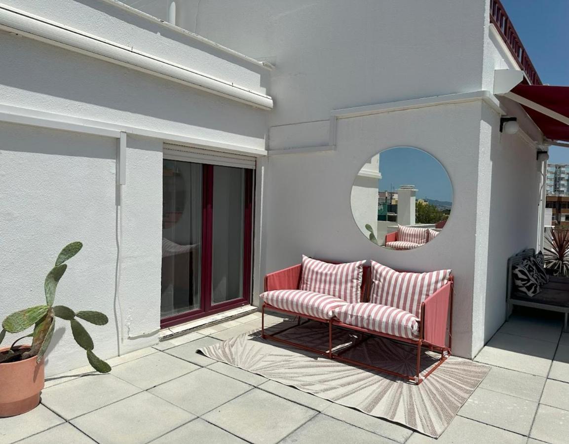 Apartamento Groovy Caparica Gem With Large Sunny Terrace Costa da Caparica Exterior foto