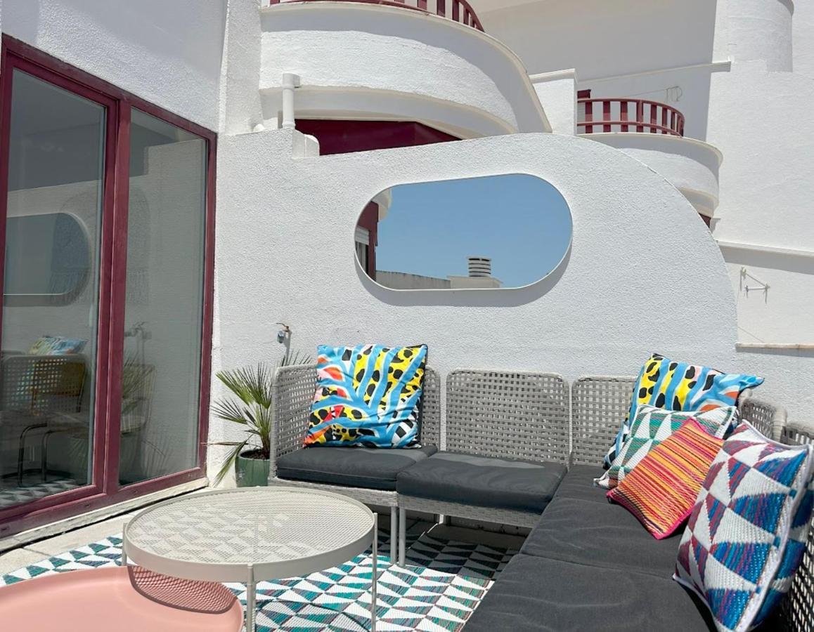 Apartamento Groovy Caparica Gem With Large Sunny Terrace Costa da Caparica Exterior foto